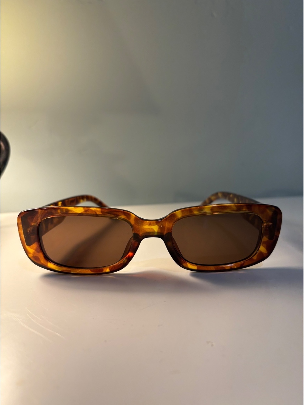 Retro Tortoiseshell Rectangle Sunglasses
